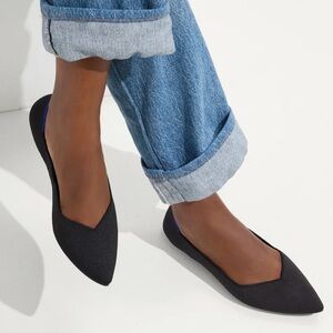 Rothy’s women’s classic The Point II black mesh flat size 7.5